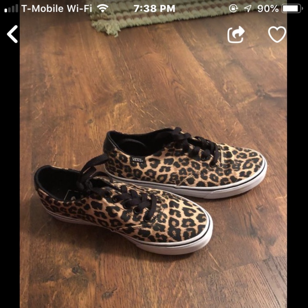 Vans - Picture 3 of 3